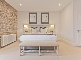 Tithe Barn - Self Check In Hotel, bed & breakfast i Cockermouth