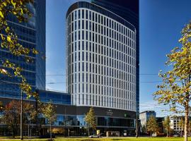 Crowne Plaza - Warsaw - The HUB, an IHG Hotel，華沙的飯店