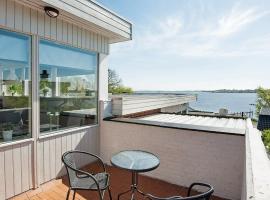 4 person holiday home in Gr sten, hotel em Grasten