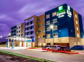 Holiday Inn Express & Suites - Dallas Market Center, an IHG Hotel, Dallas Love Field-flugvöllur - DAL, Dallas, hótel í nágrenninu