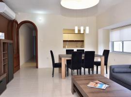 2 Bedroom Apartment - Spacious, Bright & Central - 4, hotel v mestu Msida