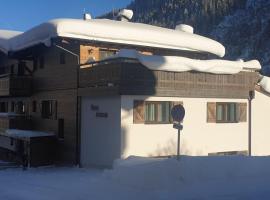 Haus Gertrud, hotel din Sankt Anton am Arlberg