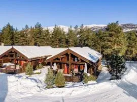 100m lift, 2 min swim - Large family cabin