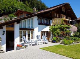 Apartment Am Brienzersee by Interhome – hotel w mieście Brienz