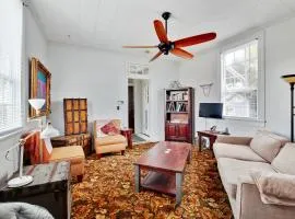 Bywater Home, Parking and Pet Friendly Retreat