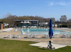 Holiday Home Breaks At Tattershall Lakes: Lincoln'da bir otel