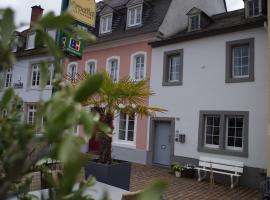 Wohnen am Ufer der Mosel in Trier, hotel v destinácii Trier