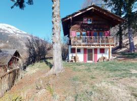 Idyllic chalet in Evolène, with view on the Dent Blanche and the mountains, hotel di Evolène