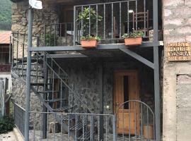 Guesthouse Venera, hotell i Mestia