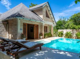 private pool cottage diani beach, casa vacacional en Diani Beach