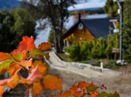 Cabañas Costa Maitena: Villa Pehuenia'da bir orman evi