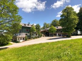 Hochberghaus Resort, hotel i Grünau im Almtal