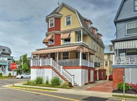 Striking Cape May Getaway, Steps From the Beach!, hotell sihtkohas Cape May