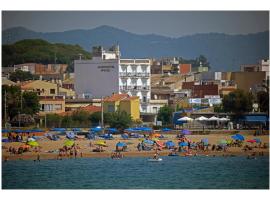 Aparthotel Iris, hotel v destinácii Malgrat de Mar