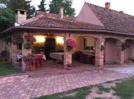 Holiday home Balatonbereny 9: Balatonberény şehrinde bir otel