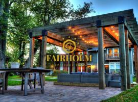 Fairholm Boutique Inns, отель в городе Шарлоттаун