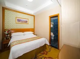 Vienna Hotel Shandong Yantao Golden Beach Taishan Road