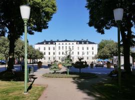 Vänerport Stadshotell i Mariestad, хотел в Мариестад