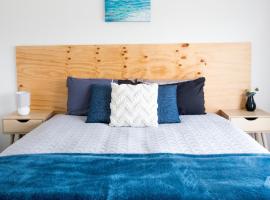 Surf N Stay Whangamata, hotel u gradu 'Whangamata'