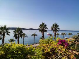 Les Galets Hôtel et B&B, hotel u gradu 'Bandol'