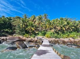 Elephant GuestHouse Beira Mar - Suítes com Café da Manhã, hotel v destinácii Ilhabela