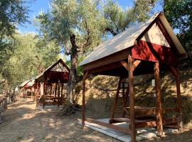 Hostel & Glamping Santa Fortunata, מלון בסורנטו