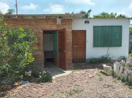 LA CABAÑA DE HUERTAMAR, casa en Zorritos