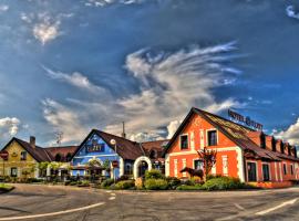 Hotel Elzet, hotel di Tábor