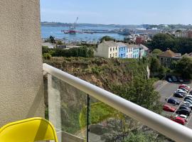 5 Porth Gwel, apartment in Falmouth