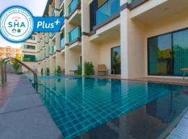 Airport Beach Hotel Phuket - SHA Extra Plus, hotel perto de Aeroporto Internacional de Phuket - HKT, Nai Yang Beach