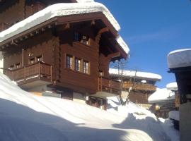 Chalet Chalet A Coeur by Interhome، فندق في غريمينتز