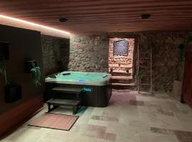 Maison Pérouges spa, hotel a Pérouges