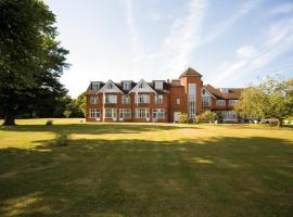 Grovefield House Hotel: Slough şehrinde bir otel