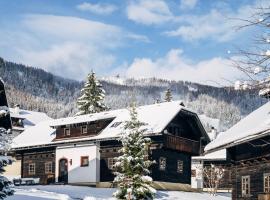 Slow Travel Resort Kirchleitn - OBERKIRCHLEITN, hotell i Bad Kleinkirchheim