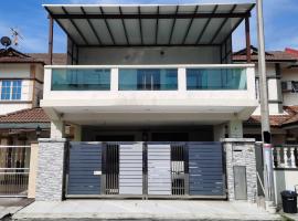 BBT Double Storey Balcony Bukit Tinggi Home, hotel v mestu Klang