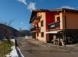 Apartment Jorsi with Mountain View