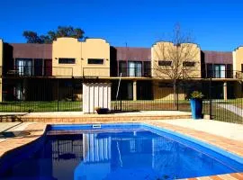 Amberoo Apartments Tamworth