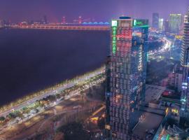 Holiday Inn Nanchang Riverside, an IHG Hotel, hotel di Nanchang