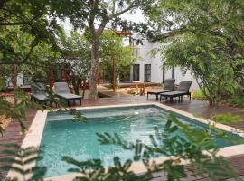 Gem In The Bush Lodge, pensionat i Hoedspruit