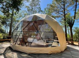 Don Aniceto Lodges & Glamping، فندق في لوجان