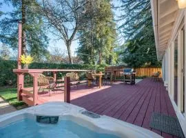 with Hot Tub & Detached Office, Modern 3BR in Napa! home