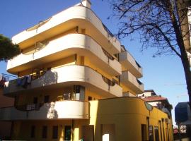 Residence Mediterraneo - Agenzia Cocal: Caorle'de bir otel