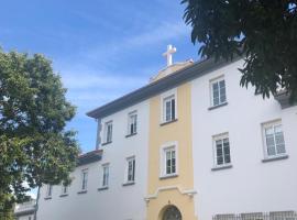 Hostal San Cristobal - Pontedeume, hotel Puentedeuméban