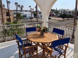 Lovely 1betroom apartment near the beach, מלון בפיילה