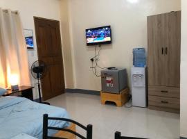 Door 8 Bench Apartment, hotel in Tacloban