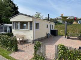 Chalet Formentera in de duinen van IJmuiden aan Zee, hotell i IJmuiden