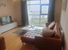 Amazing 2 Bed 2 Bath Apartment City Centre Free Secure Parking