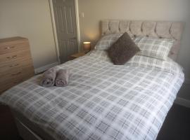 Springfield Gardens - Ilkeston - Close to M1-A52 Long Eaton - Nottingham - Derbyshire - 400Mbs WiFi!, hotel a Ilkeston