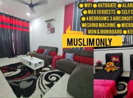 Embon Homestay، فندق في Padang Serai