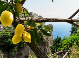 Hotel La Pergola, khách sạn ở Amalfi